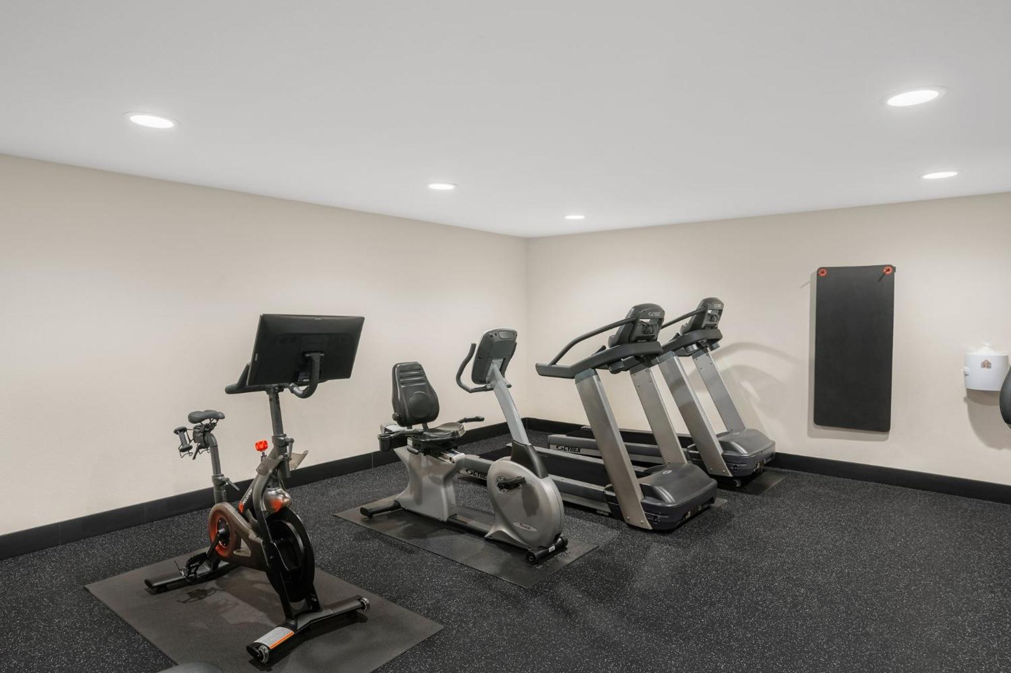 Holiday Inn Express & Suites Hayward By Ihg Eksteriør billede