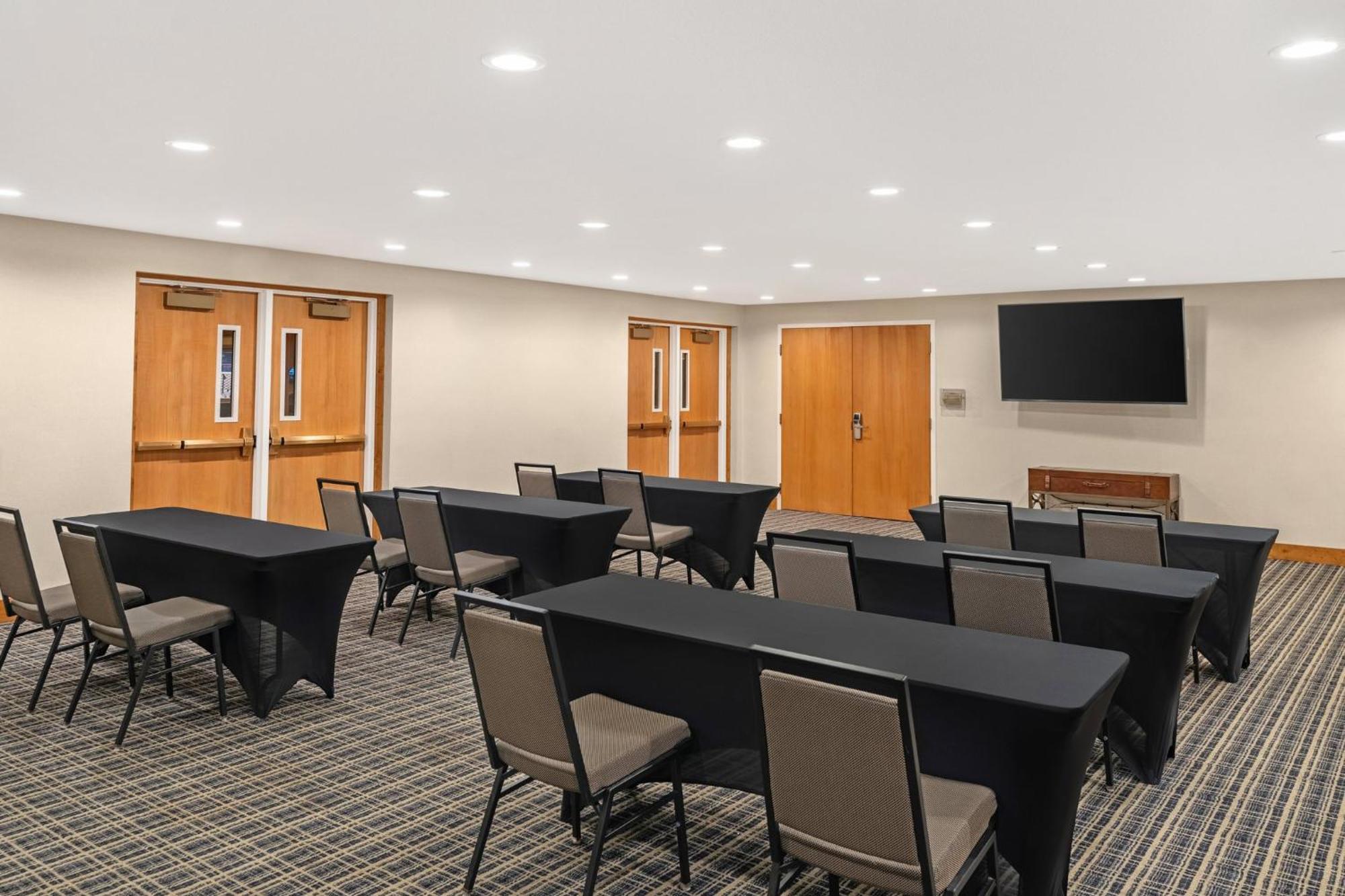 Holiday Inn Express & Suites Hayward By Ihg Eksteriør billede